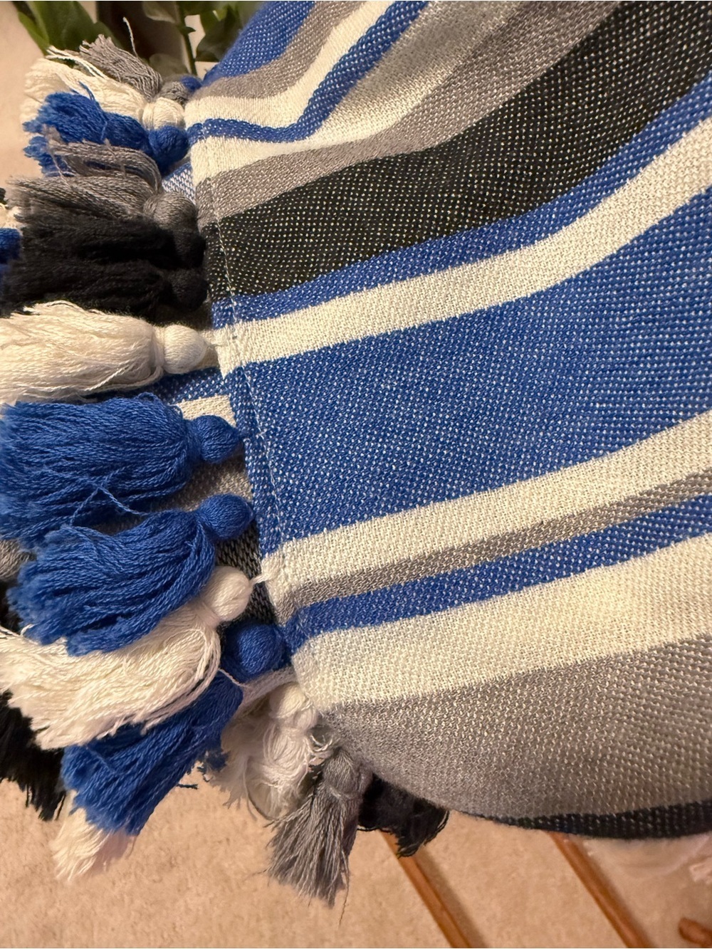 Kit and Ace cashmere tassel blanket scarf Blue, Gray, White & Black Striped - Picture 4 of 4